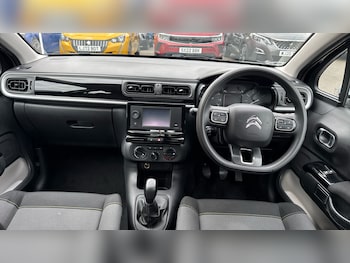 Used Citroen C3 2023 for sale - 76154035: Photo