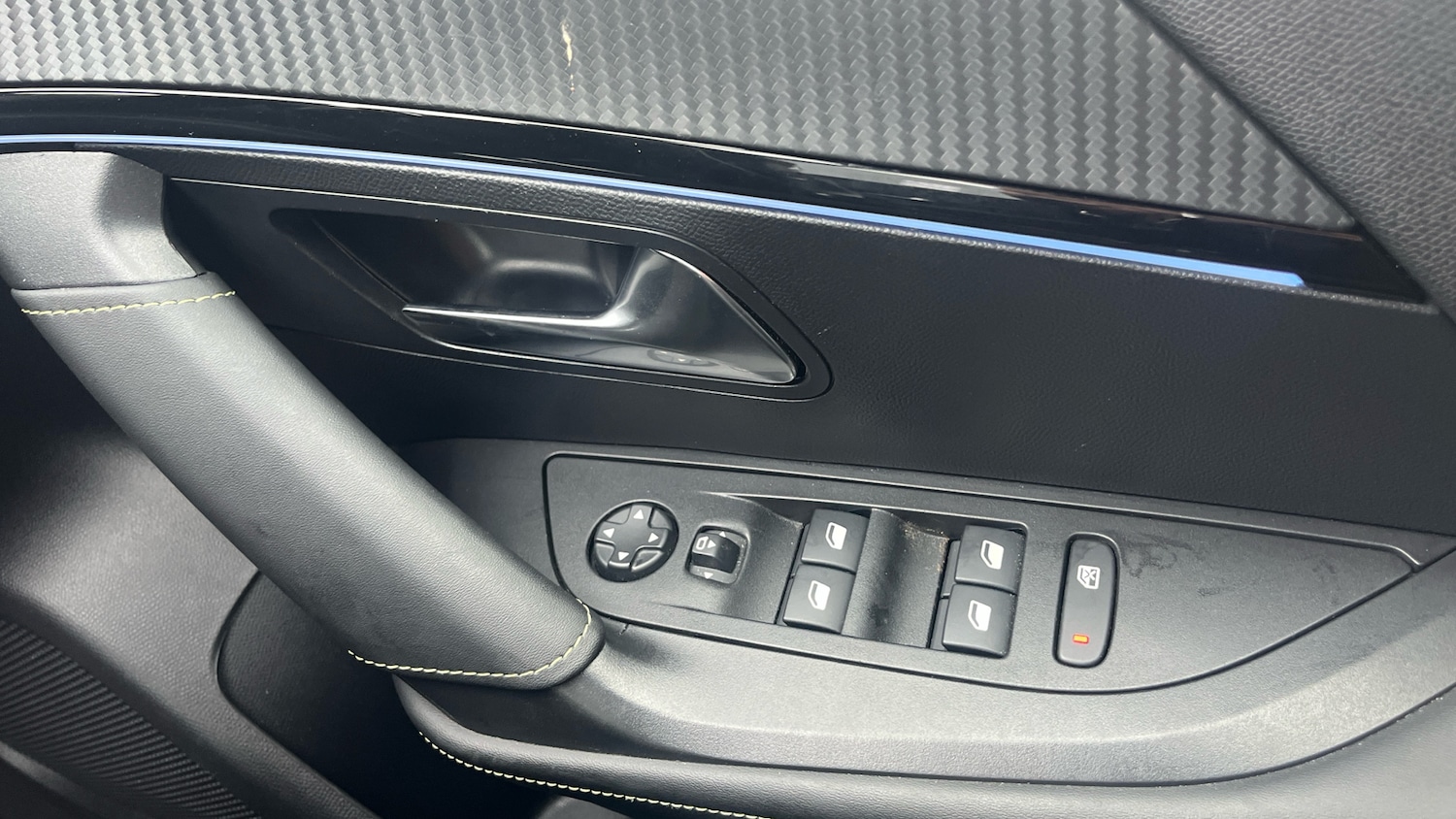 Used Peugeot 2008 2024 for sale - 76574417: Photo 22