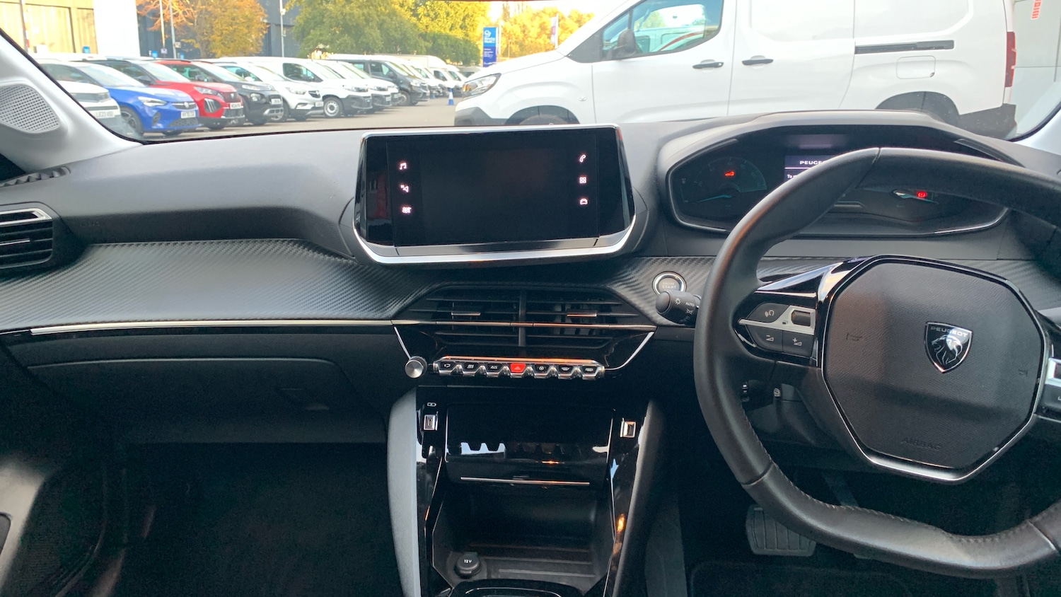 Used Peugeot 208 2024 for sale - 76350359: Photo 10