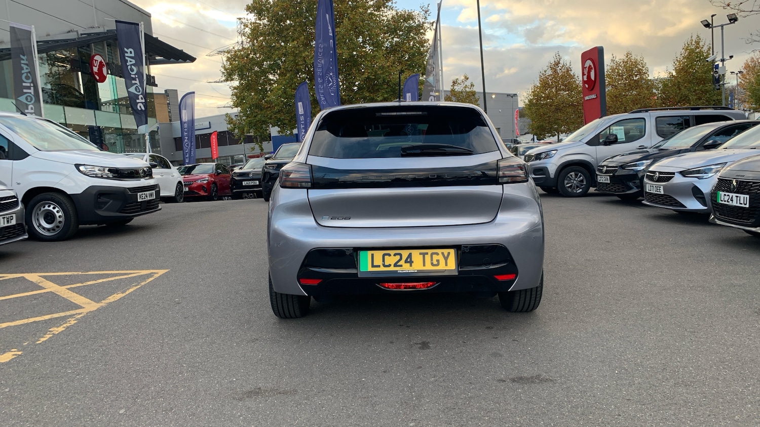 Used Peugeot 208 2024 for sale - 76350359: Photo 9