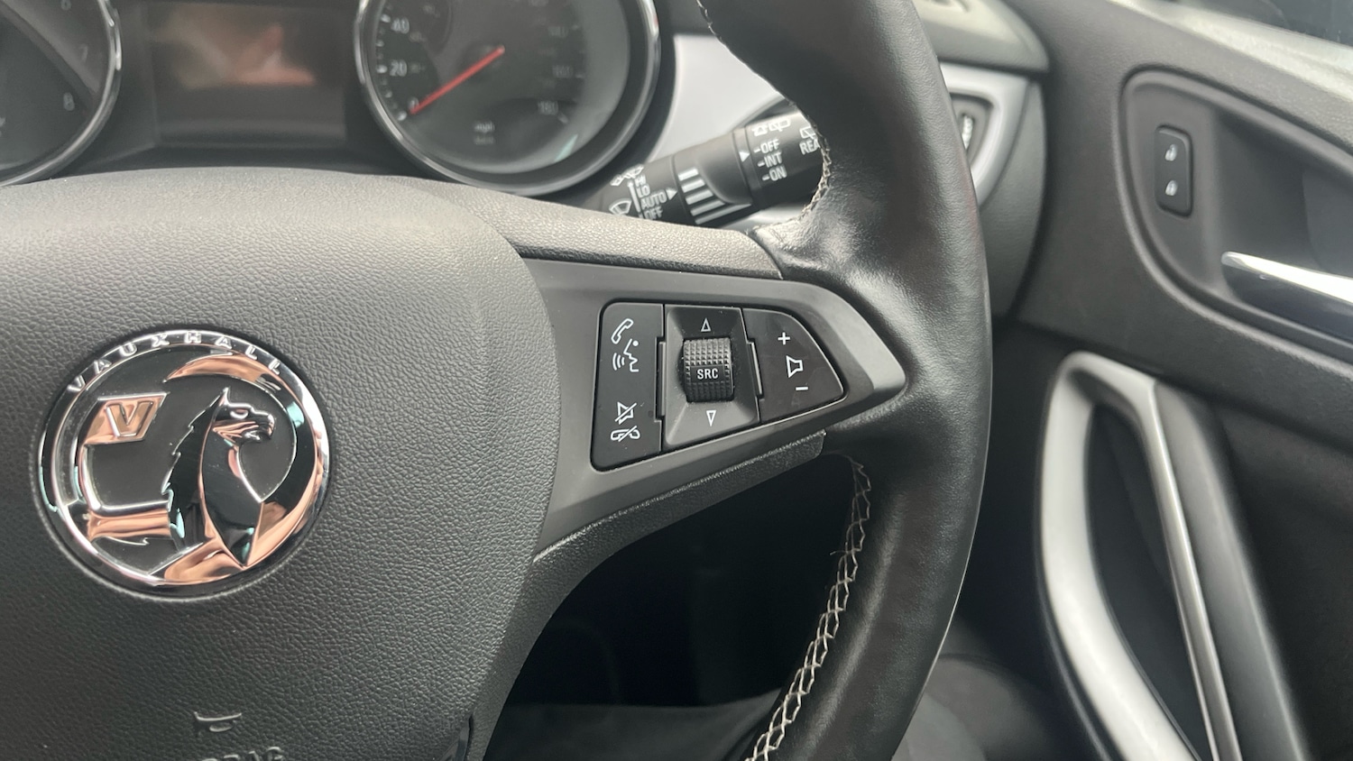 Used Vauxhall Astra 2018 for sale - 77346202: Photo 25