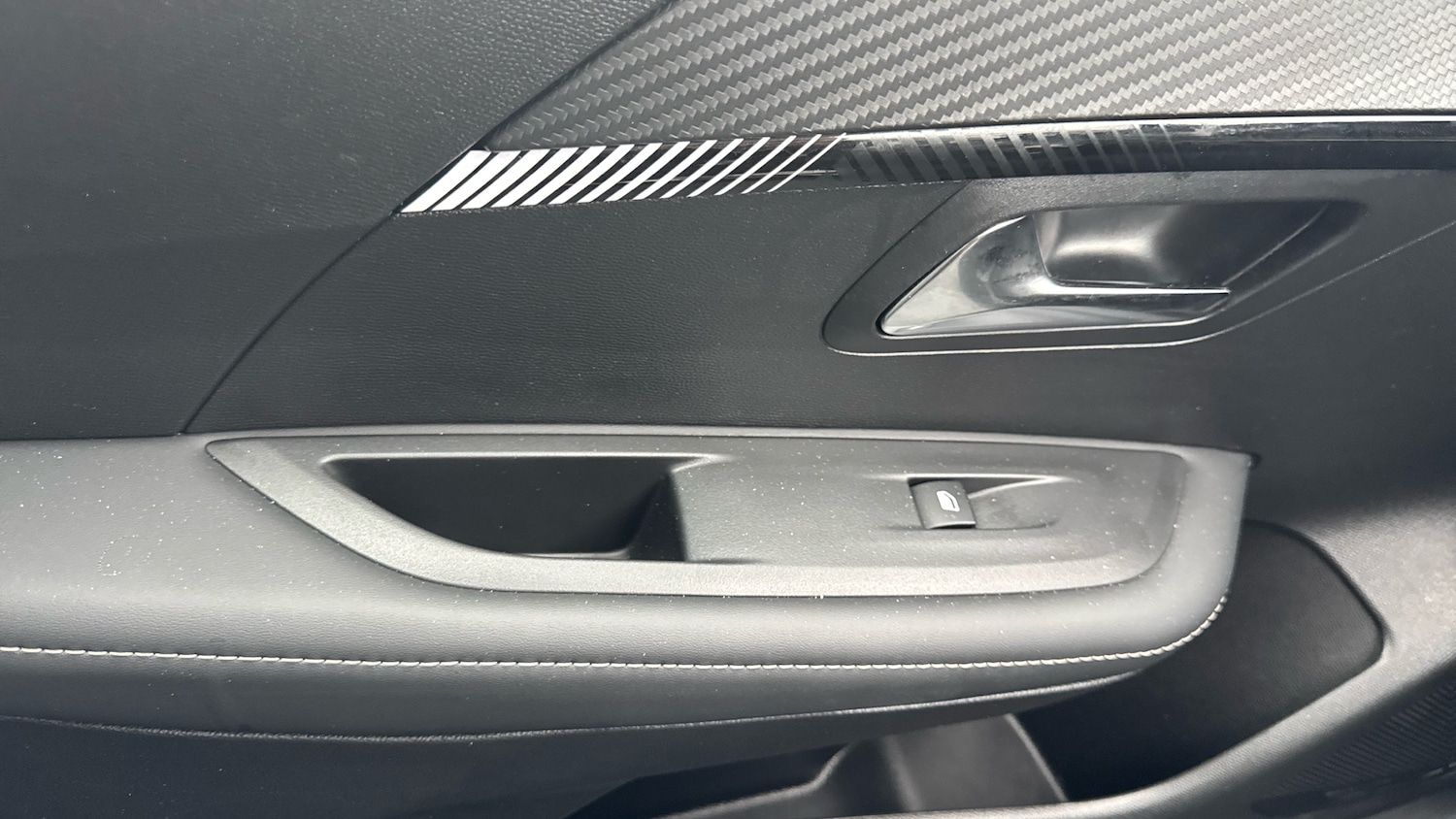 Used Peugeot 208 2024 for sale - 76372219: Photo 36