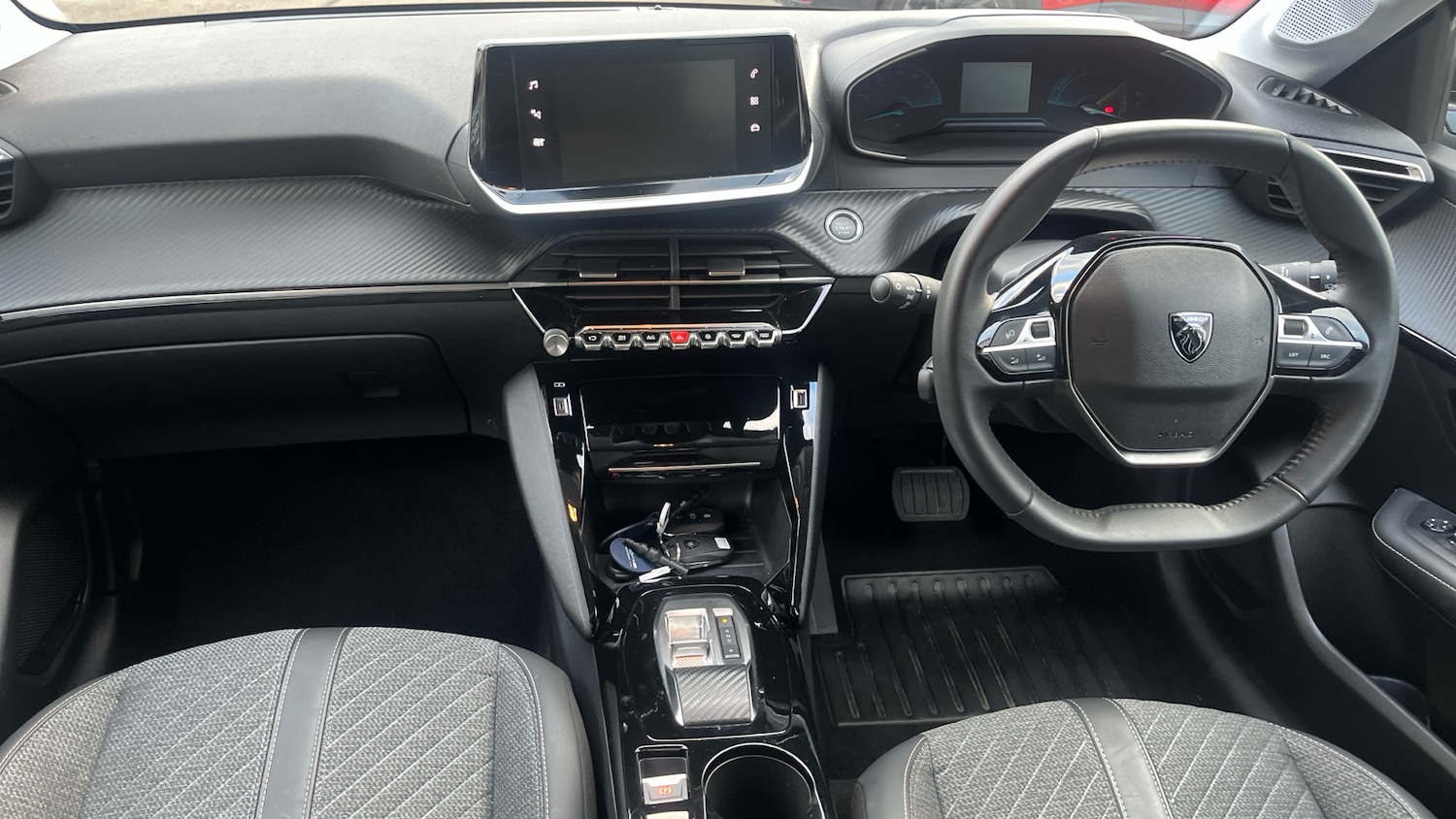 Used Peugeot 208 2023 for sale - 76942823: Photo 4