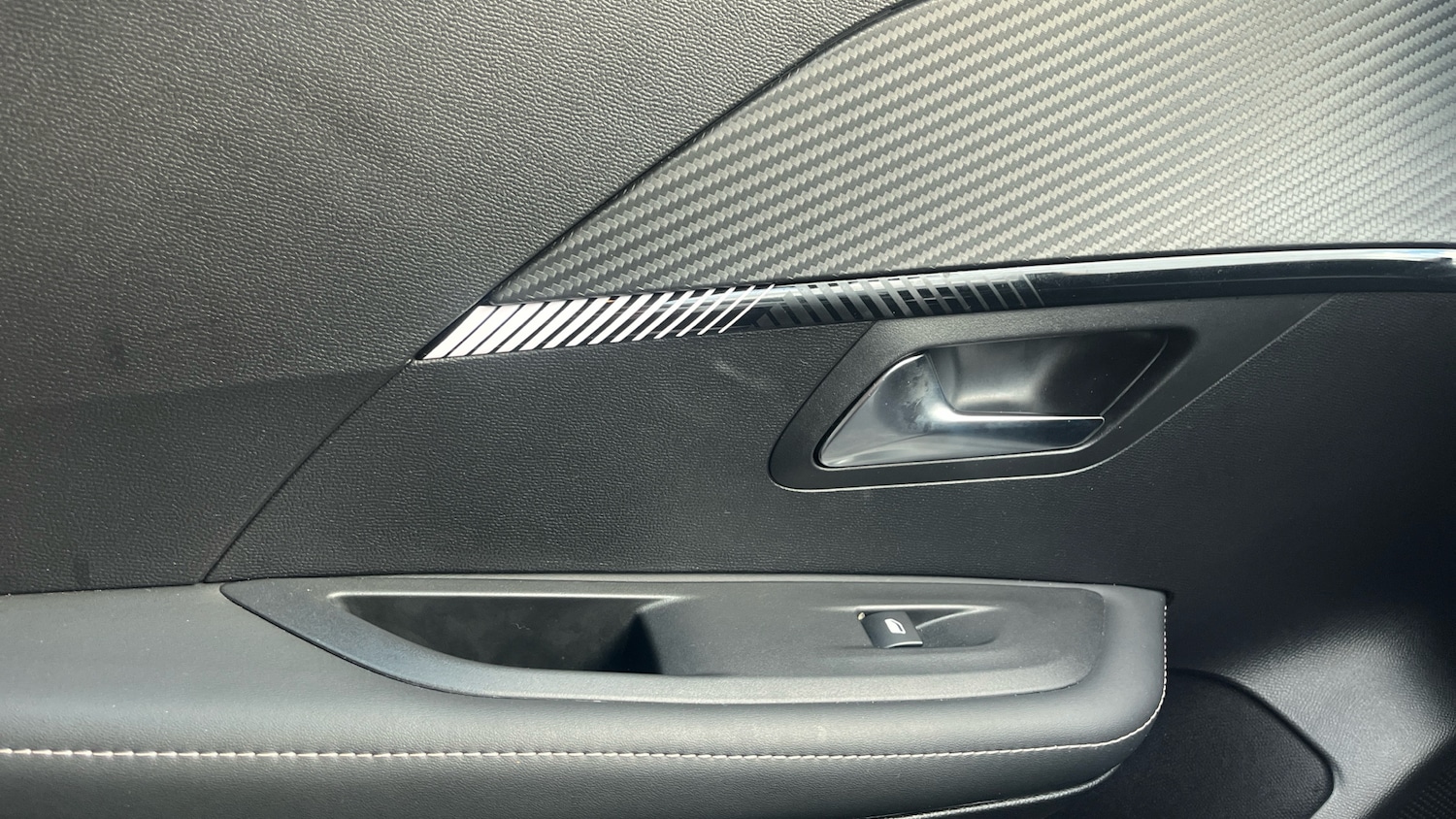 Used Peugeot 208 2023 for sale - 76942823: Photo 41