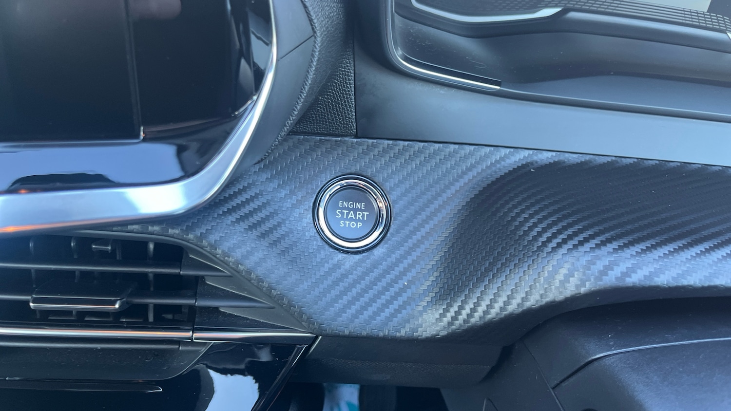 Used Peugeot 208 2022 for sale - 77098814: Photo 40