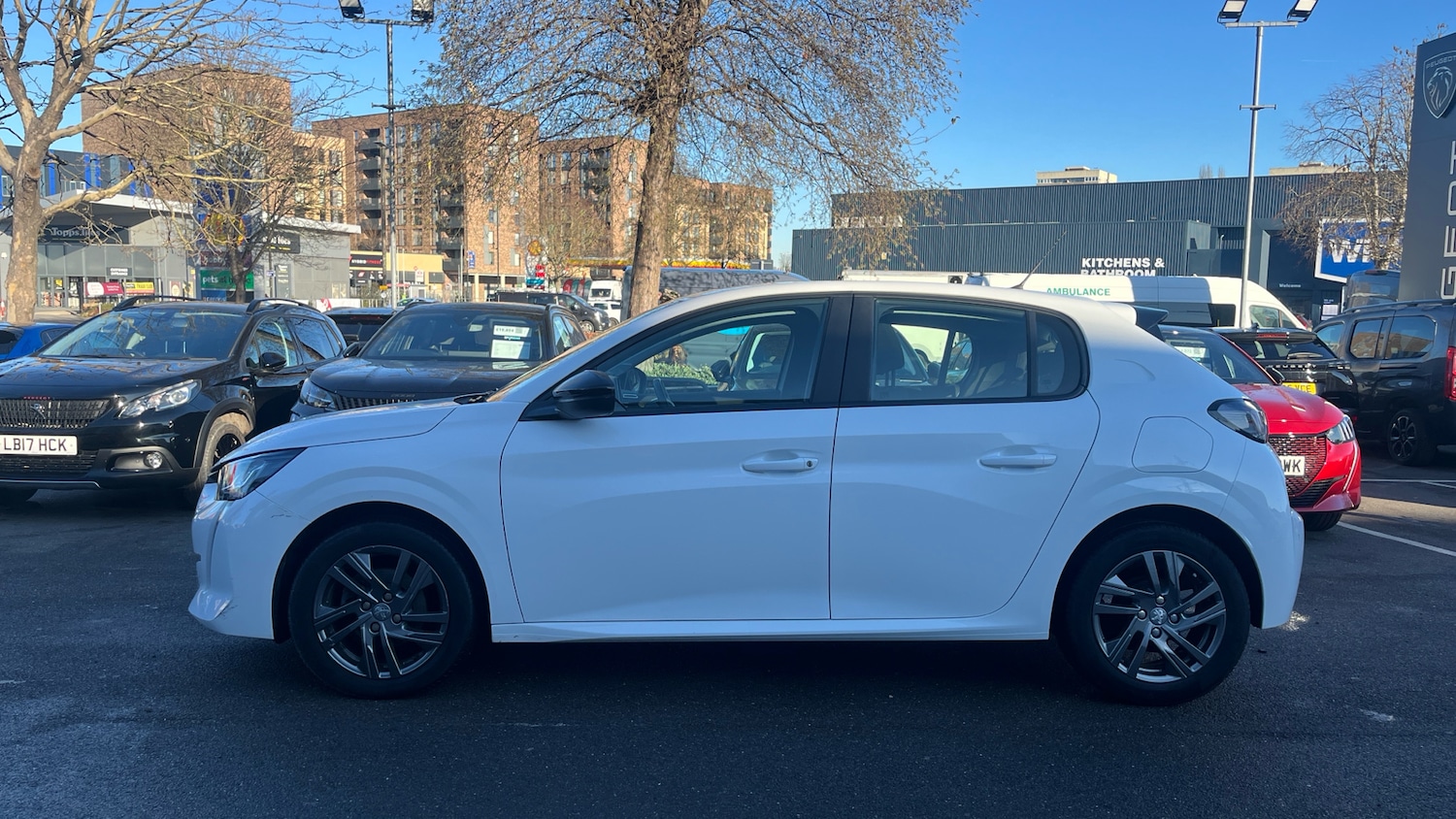 Used Peugeot 208 2022 for sale - 77098814: Photo 7