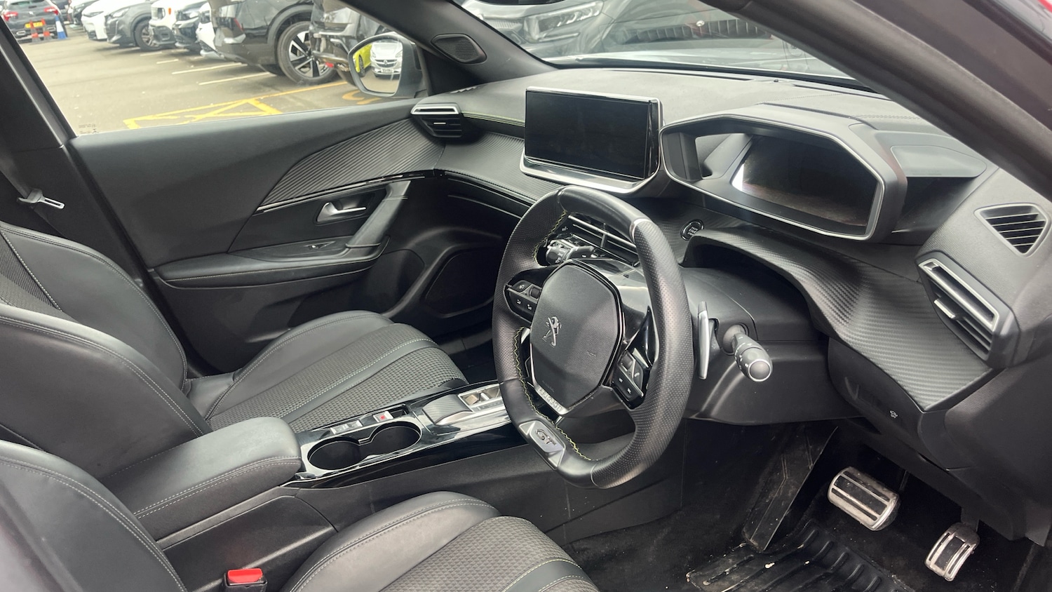 Used Peugeot 2008 2023 for sale - 77388270: Photo 11