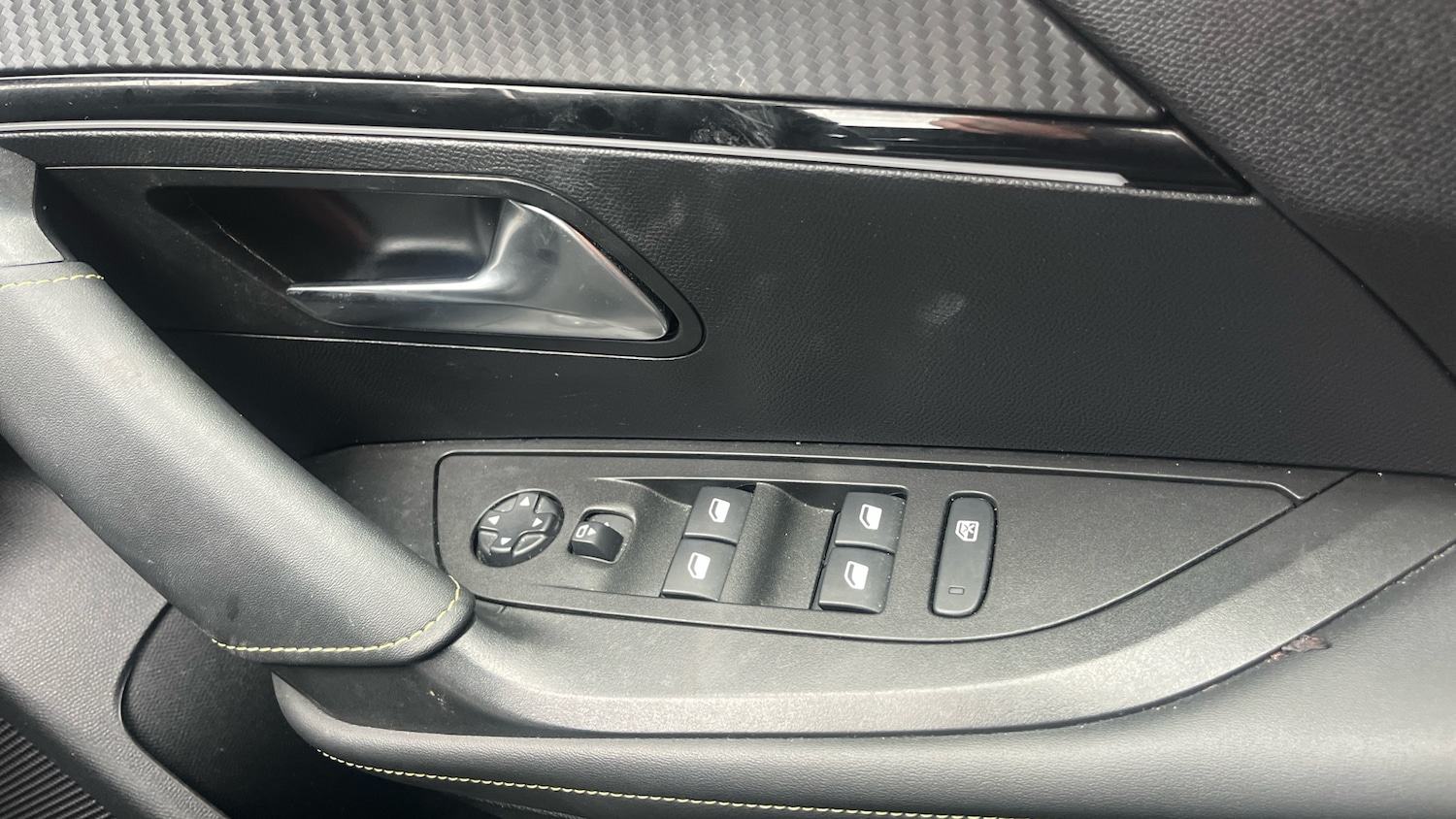 Used Peugeot 2008 2023 for sale - 77388270: Photo 22