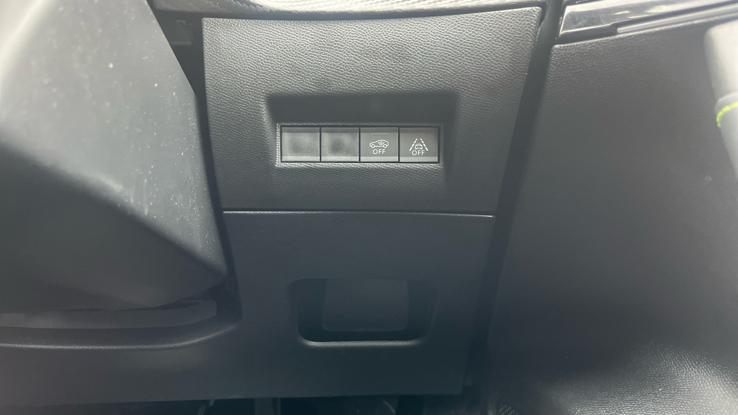 Used Peugeot 2008 2023 for sale - 77388270: Photo 34