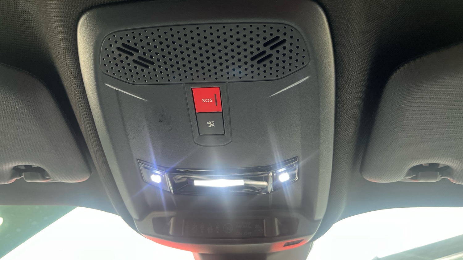 Used Peugeot 2008 2023 for sale - 77388270: Photo 39