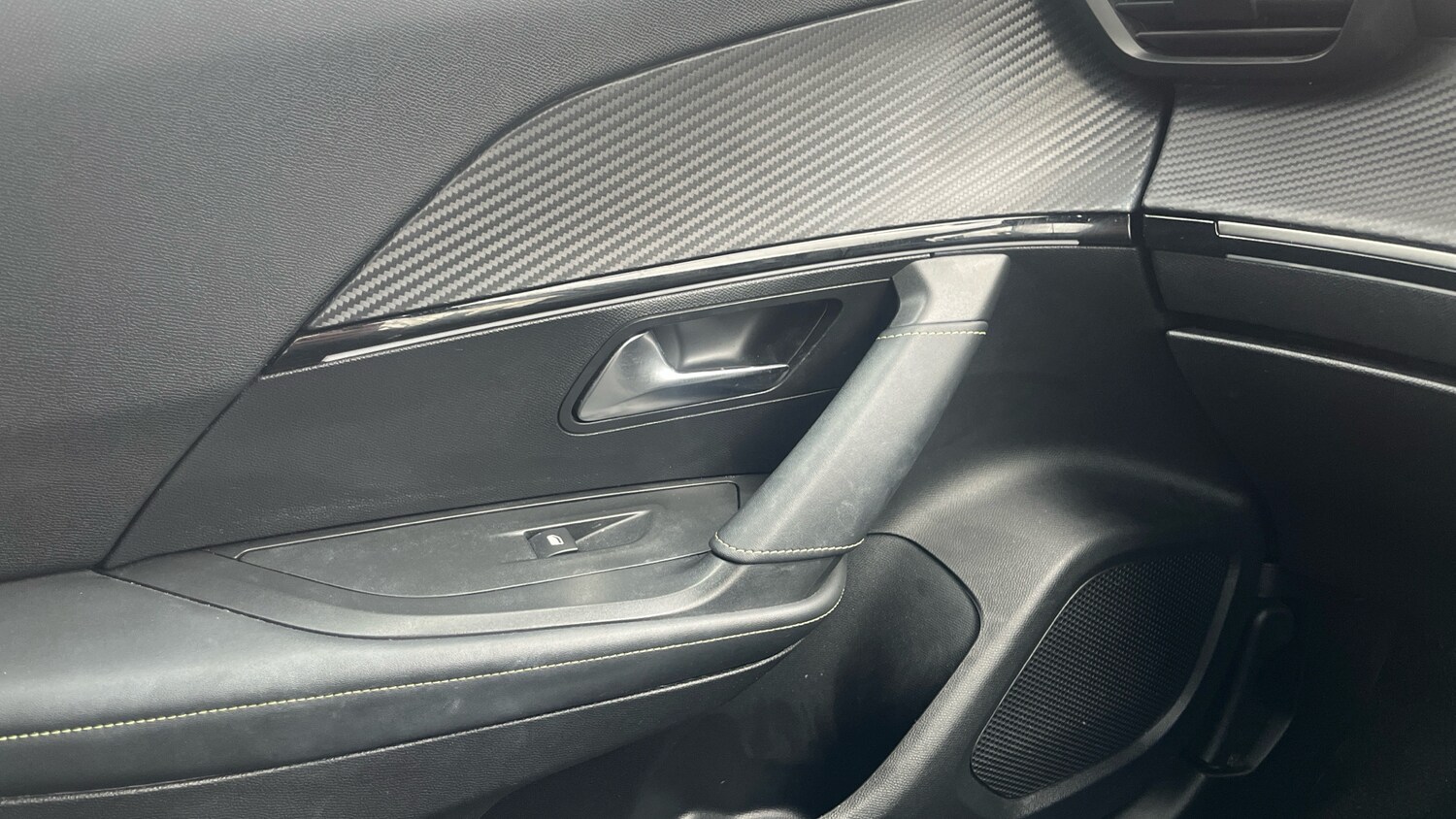 Used Peugeot 2008 2023 for sale - 77388270: Photo 41