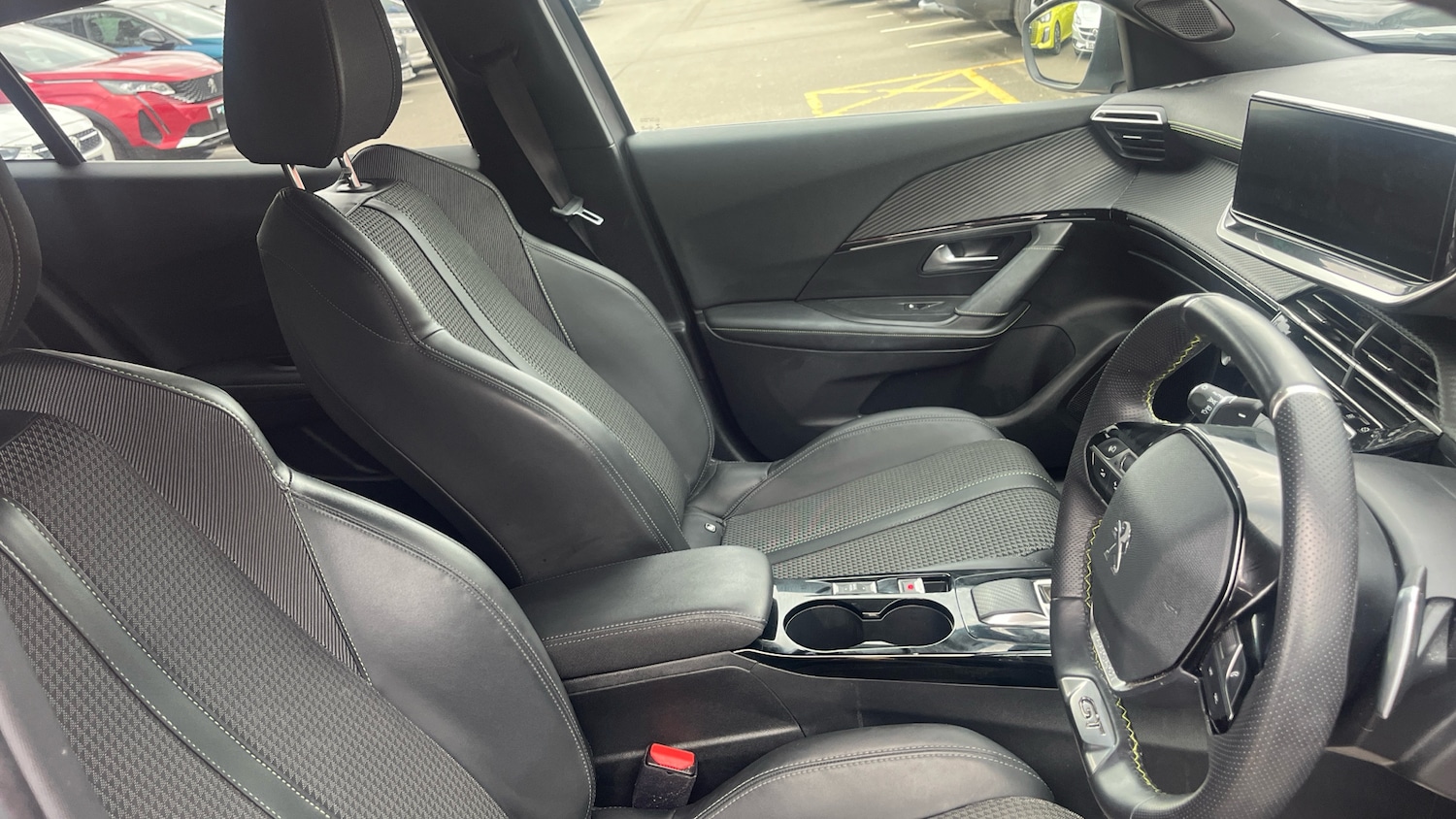 Used Peugeot 2008 2023 for sale - 77388270: Photo 42