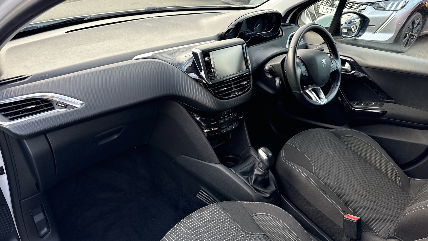 Used Peugeot 208 2019 for sale - 75966340: Photo 12