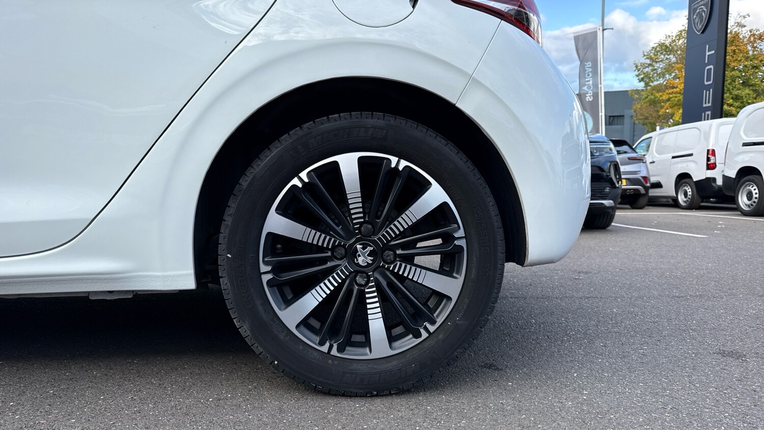 Used Peugeot 208 2019 for sale - 75966340: Photo 15