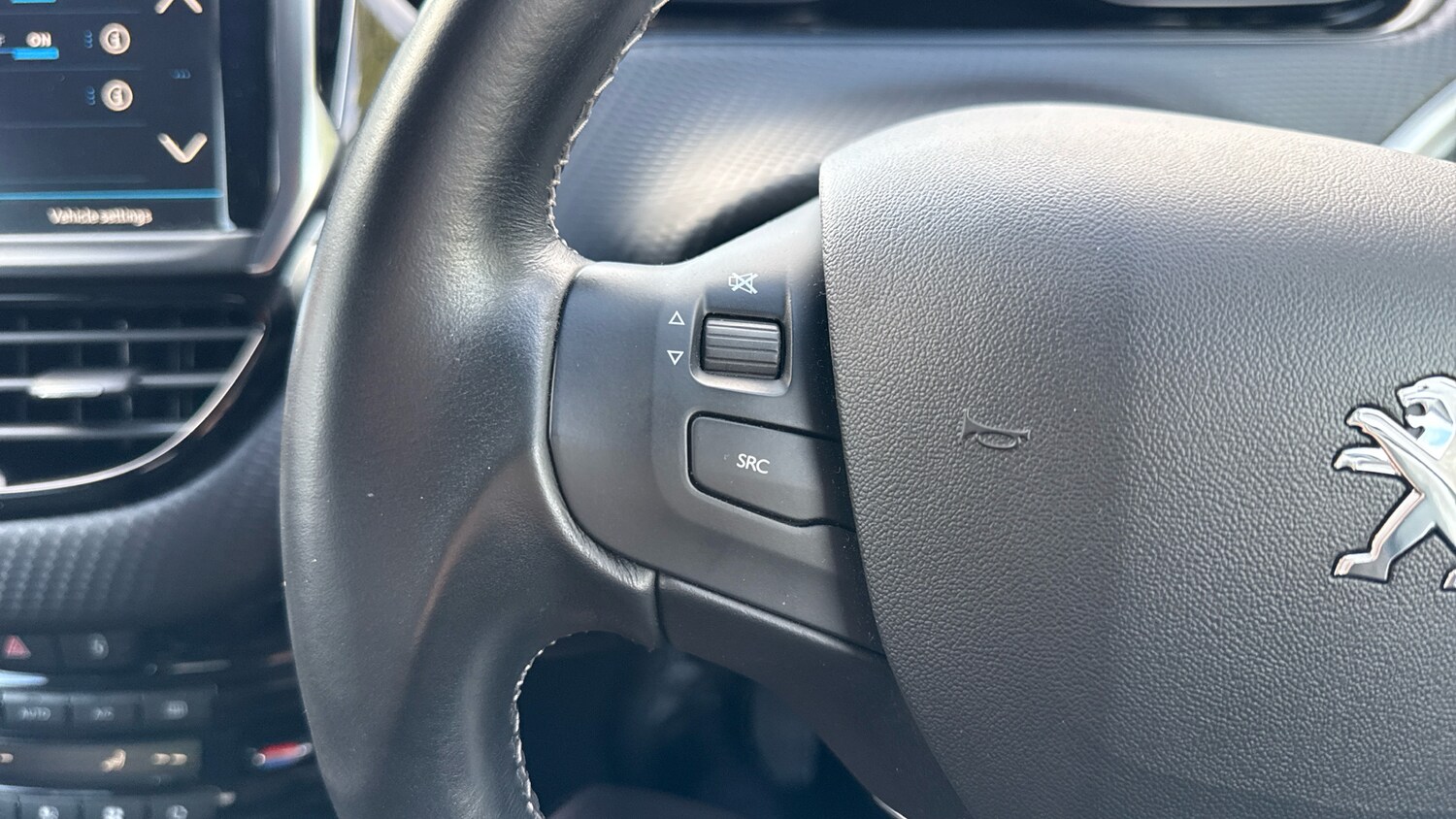 Used Peugeot 208 2019 for sale - 75966340: Photo 23