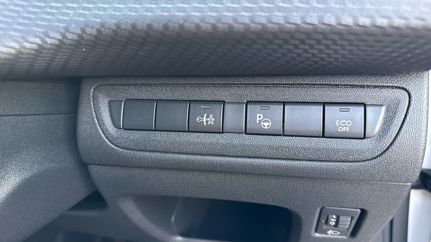 Used Peugeot 208 2019 for sale - 75966340: Photo 34