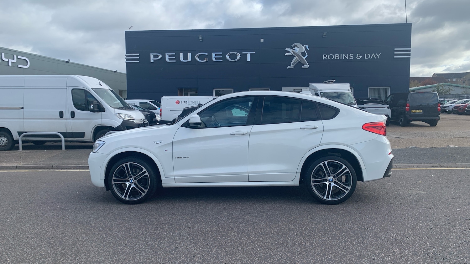Used BMW X4 2017 for sale - 76647097: Photo 6