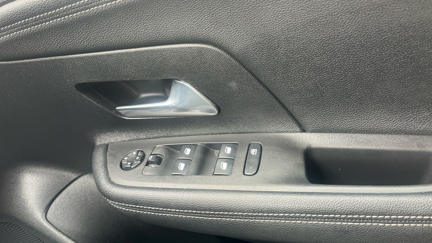 Used Vauxhall Mokka Electric 2024 for sale - 77551334: Photo 22