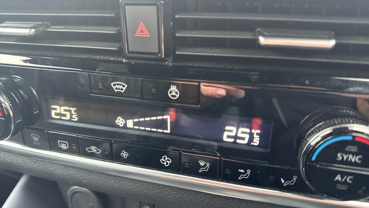 Used Nissan Qashqai 2021 for sale - 76154032: Photo 46