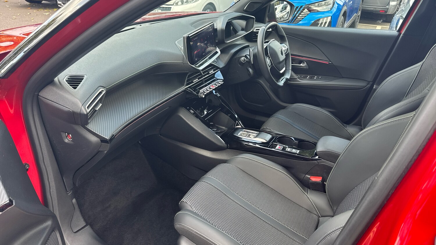 Used Peugeot 2008 2024 for sale - 76043885: Photo 12