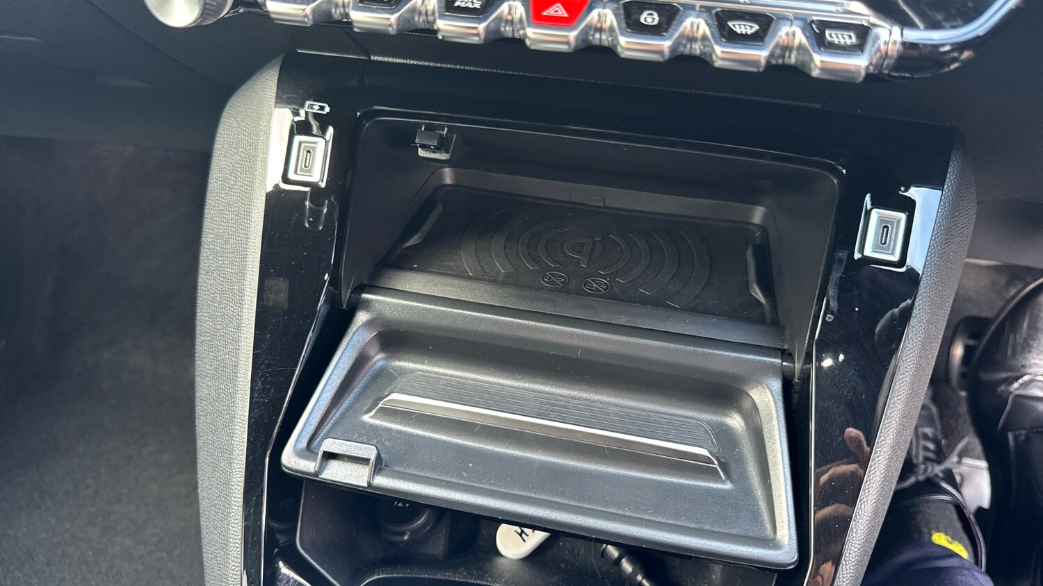 Used Peugeot 2008 2024 for sale - 76043885: Photo 45