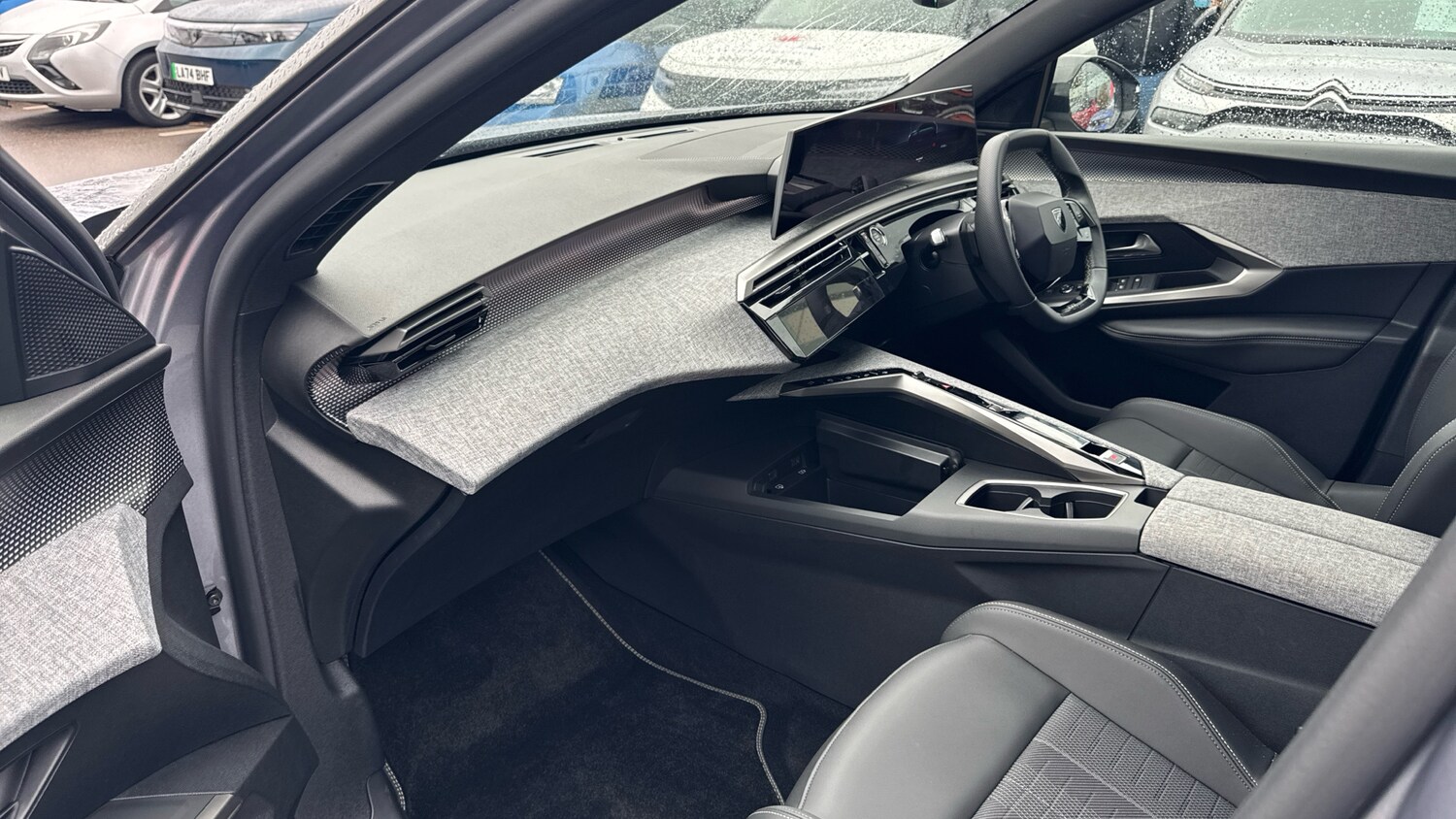 Used Peugeot 5008 2025 for sale - 76410171: Photo 12