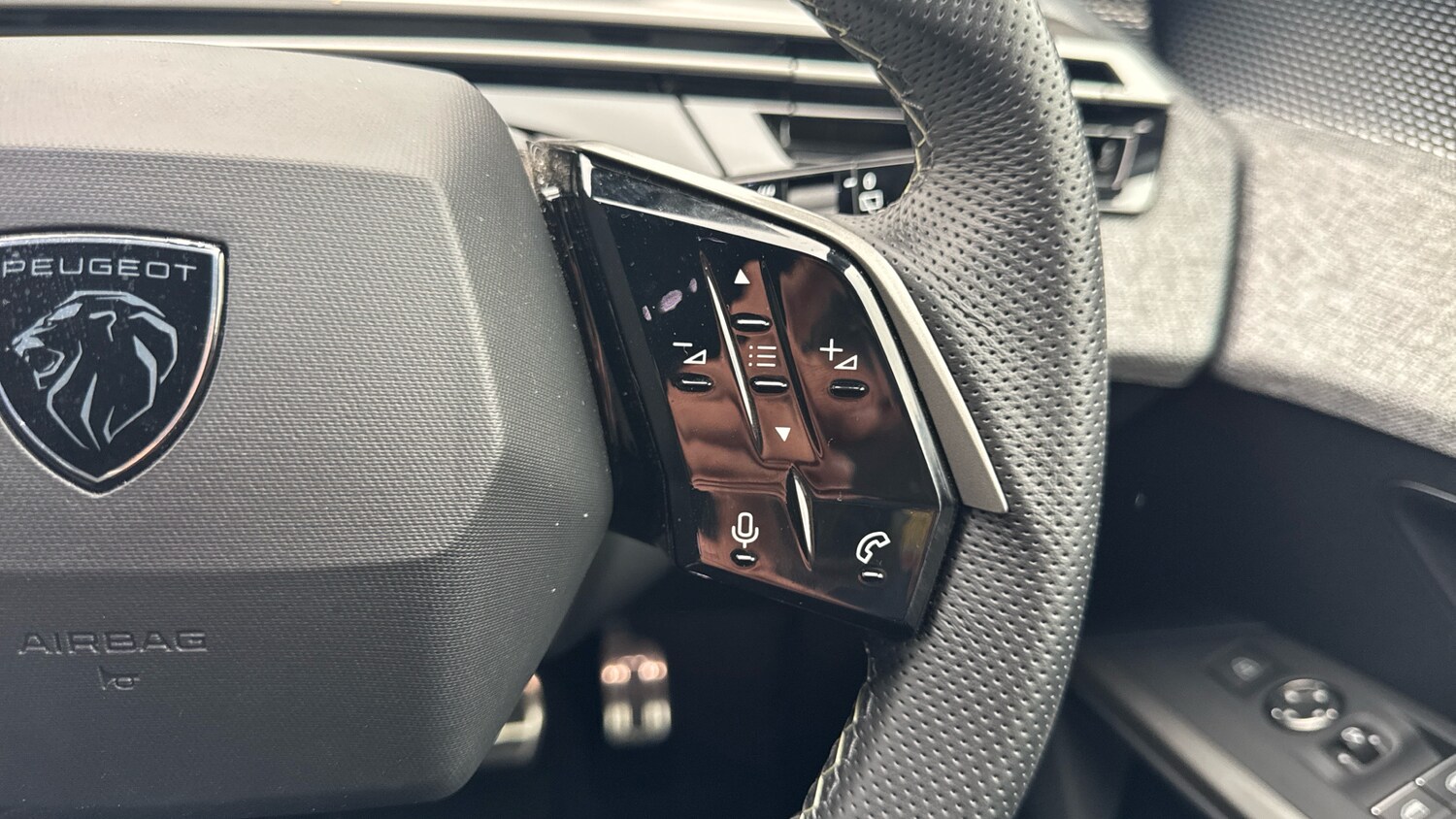 Used Peugeot 5008 2025 for sale - 76410171: Photo 24