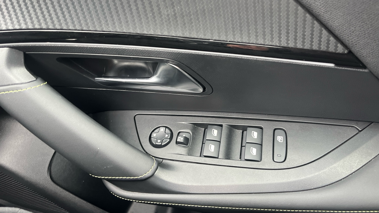 Used Peugeot 2008 2024 for sale - 76574268: Photo 22