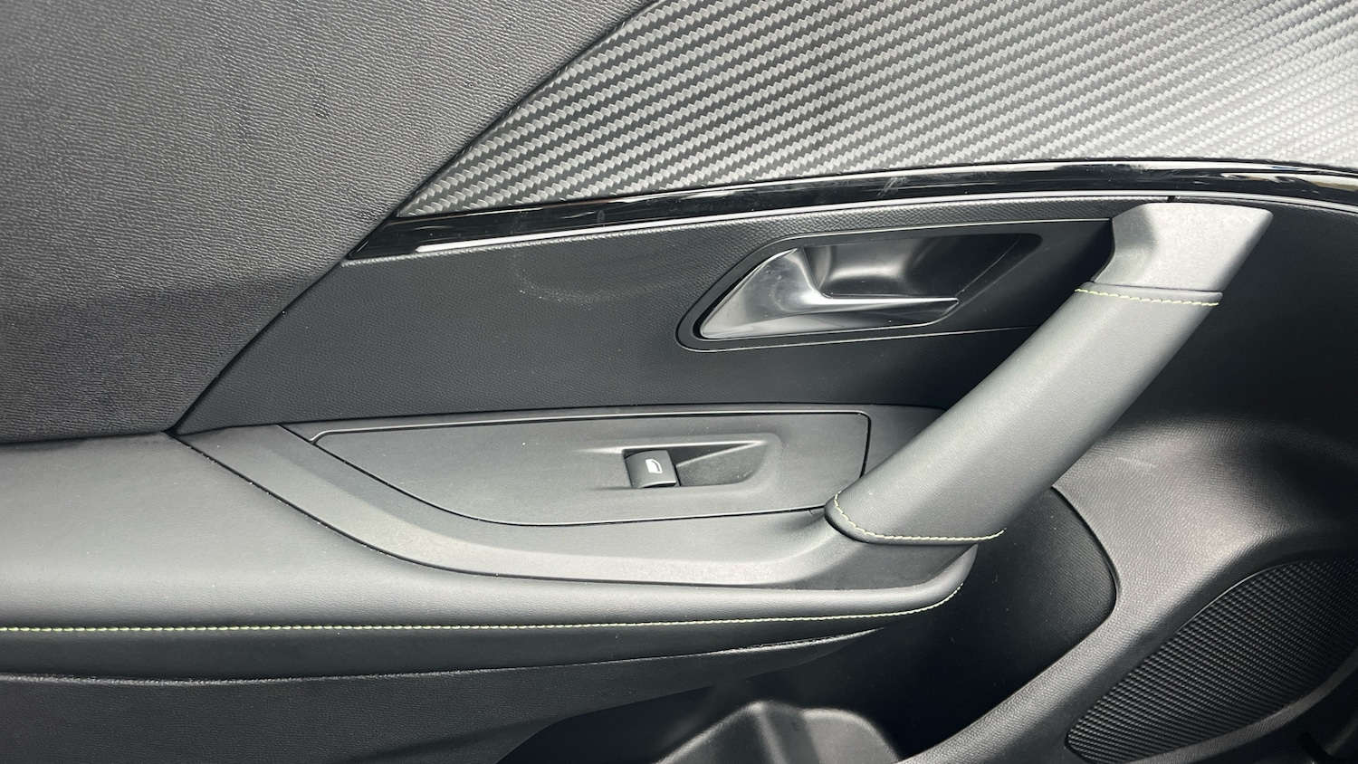 Used Peugeot 2008 2024 for sale - 76574268: Photo 41