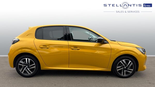 Used Peugeot 208 2023 for sale - 76228686: Photo 2