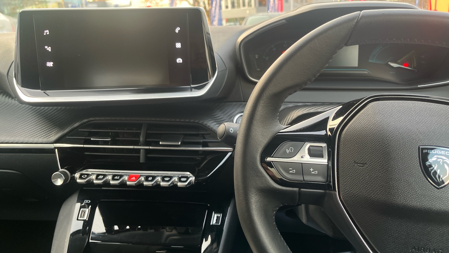 Used Peugeot 208 2024 for sale - 76787638: Photo 11