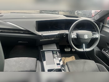 Used Vauxhall Astra 2024 for sale - 77551300: Photo