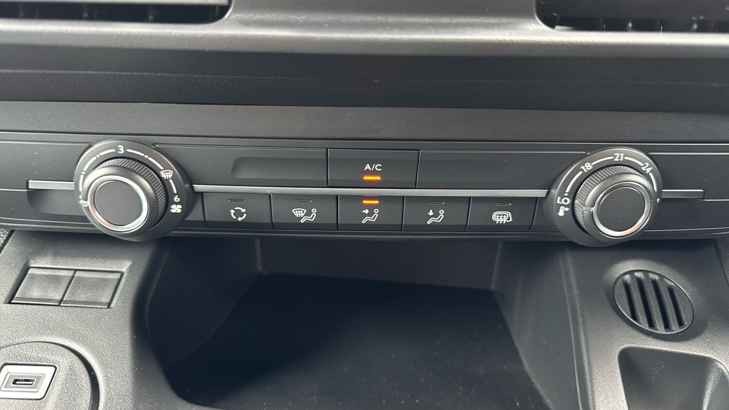 Used Vauxhall Combo 2024 for sale - 76043888: Photo 40