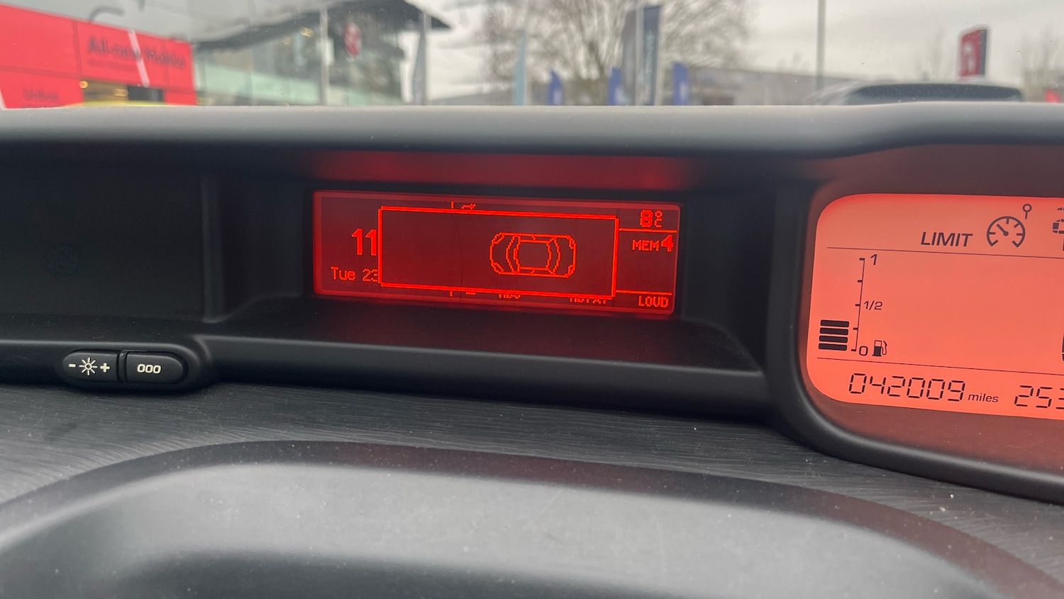 Used Citroen C3 Picasso 2017 for sale - 76772555: Photo 30