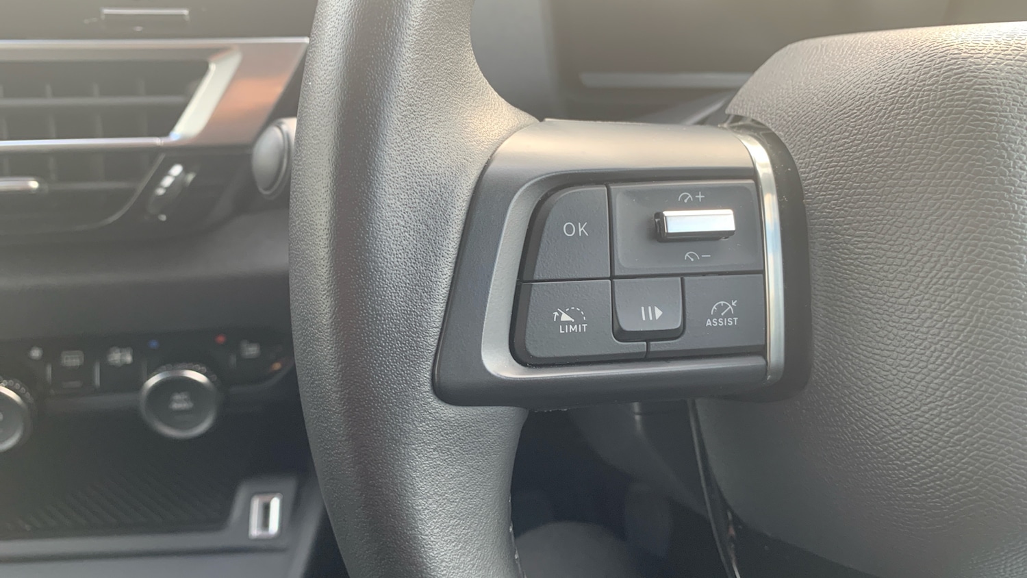 Used Citroen C4 2024 for sale - 76647072: Photo 23