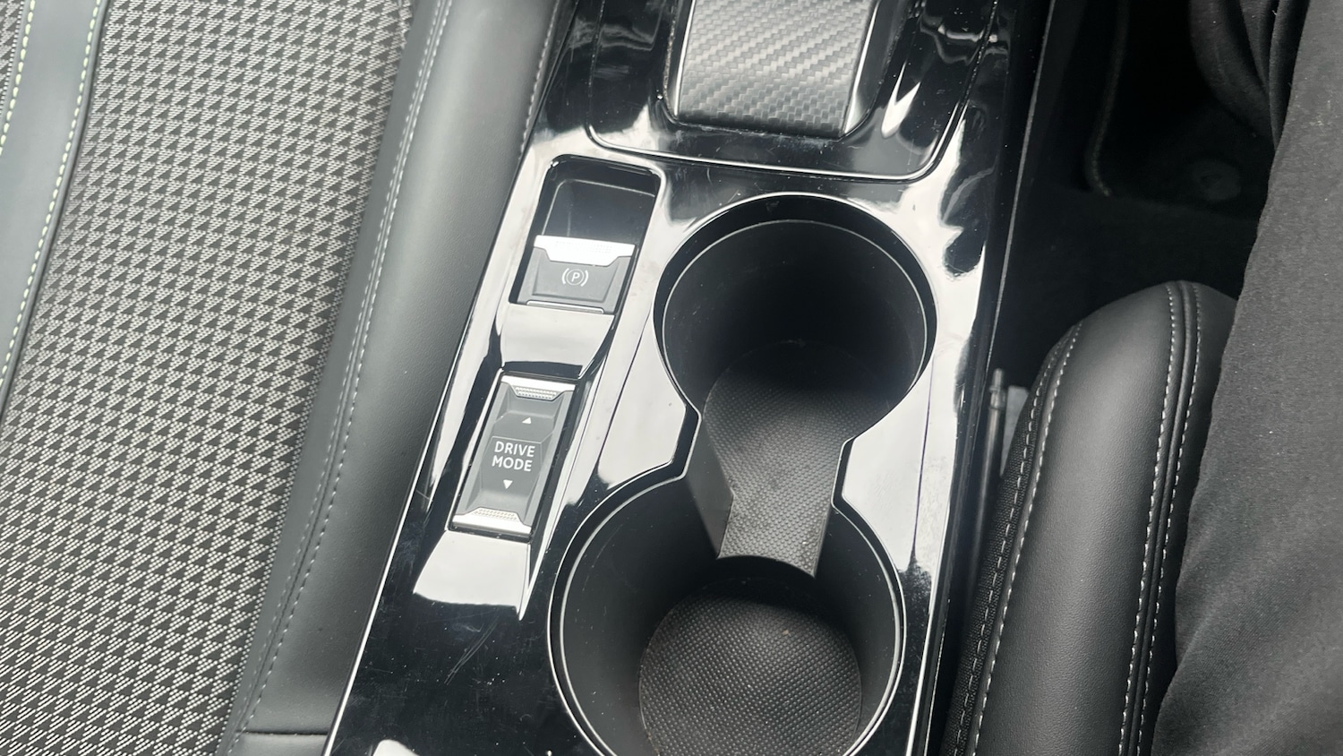 Used Peugeot 208 2023 for sale - 76927426: Photo 21