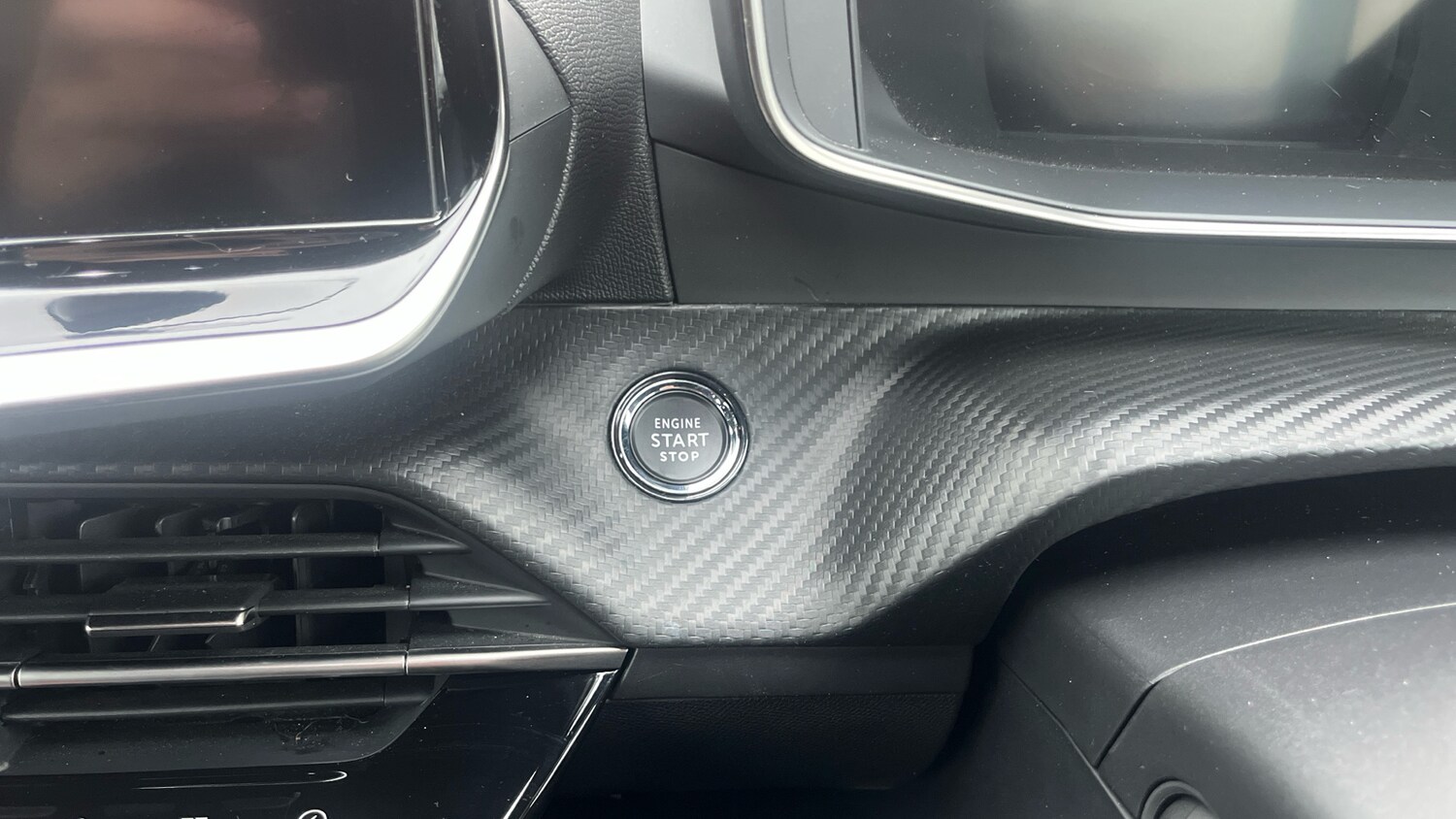 Used Peugeot 208 2023 for sale - 76927426: Photo 40