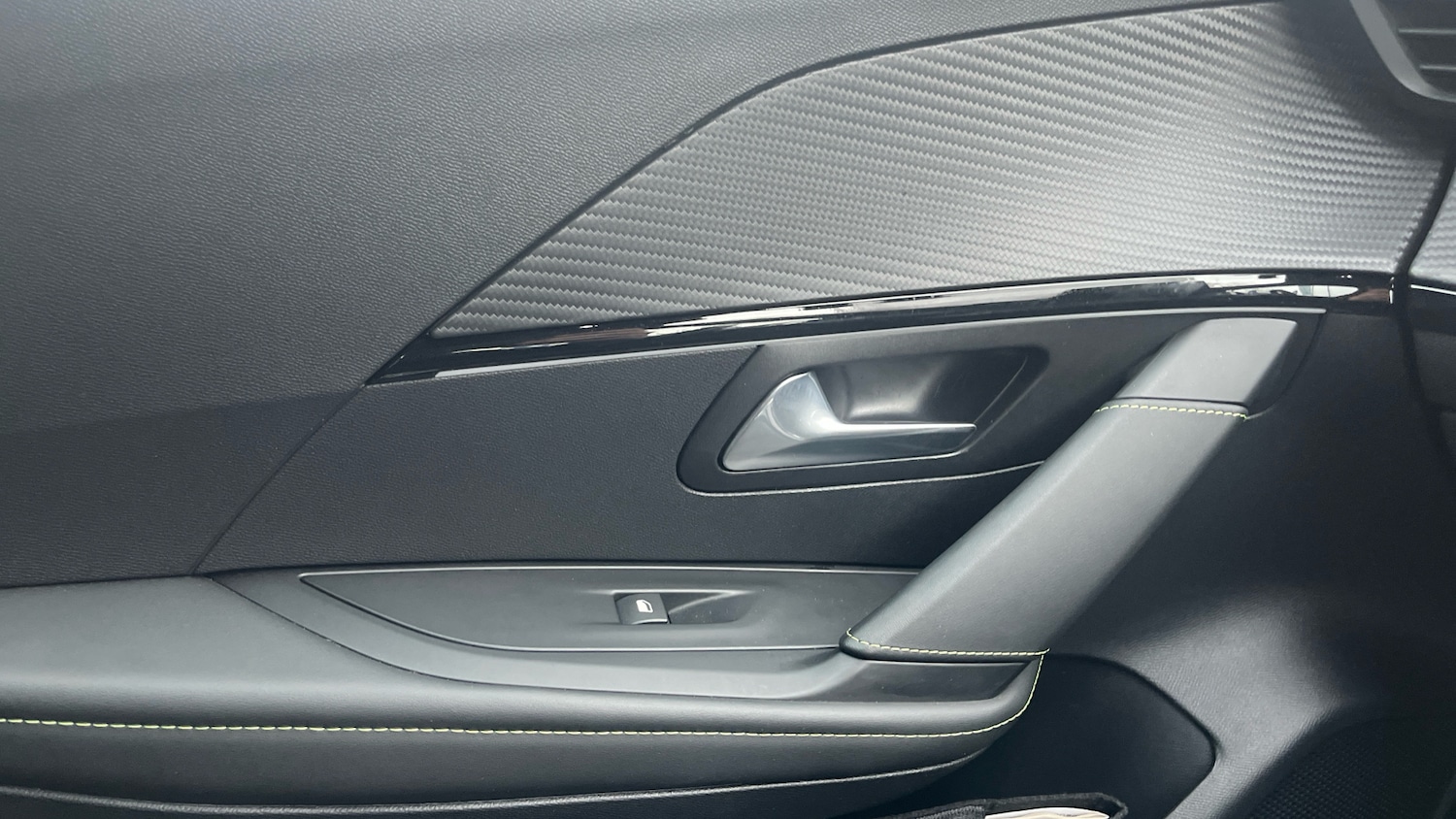 Used Peugeot 208 2023 for sale - 76927426: Photo 41