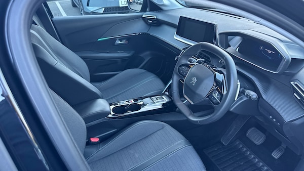 Used Peugeot 208 2022 for sale - 76033033: Photo 11