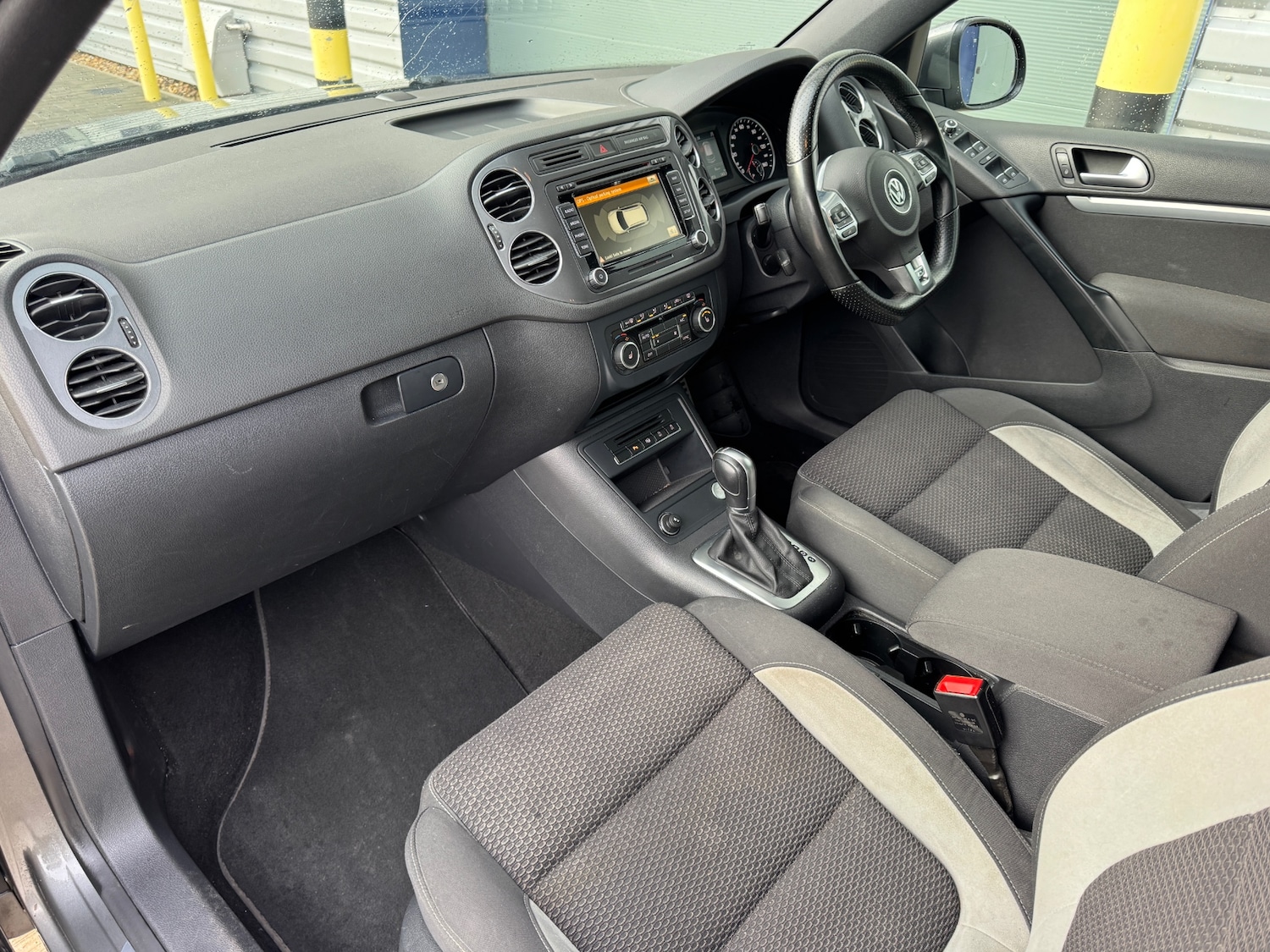 Used Volkswagen Tiguan 2015 for sale - 76859573: Photo 15