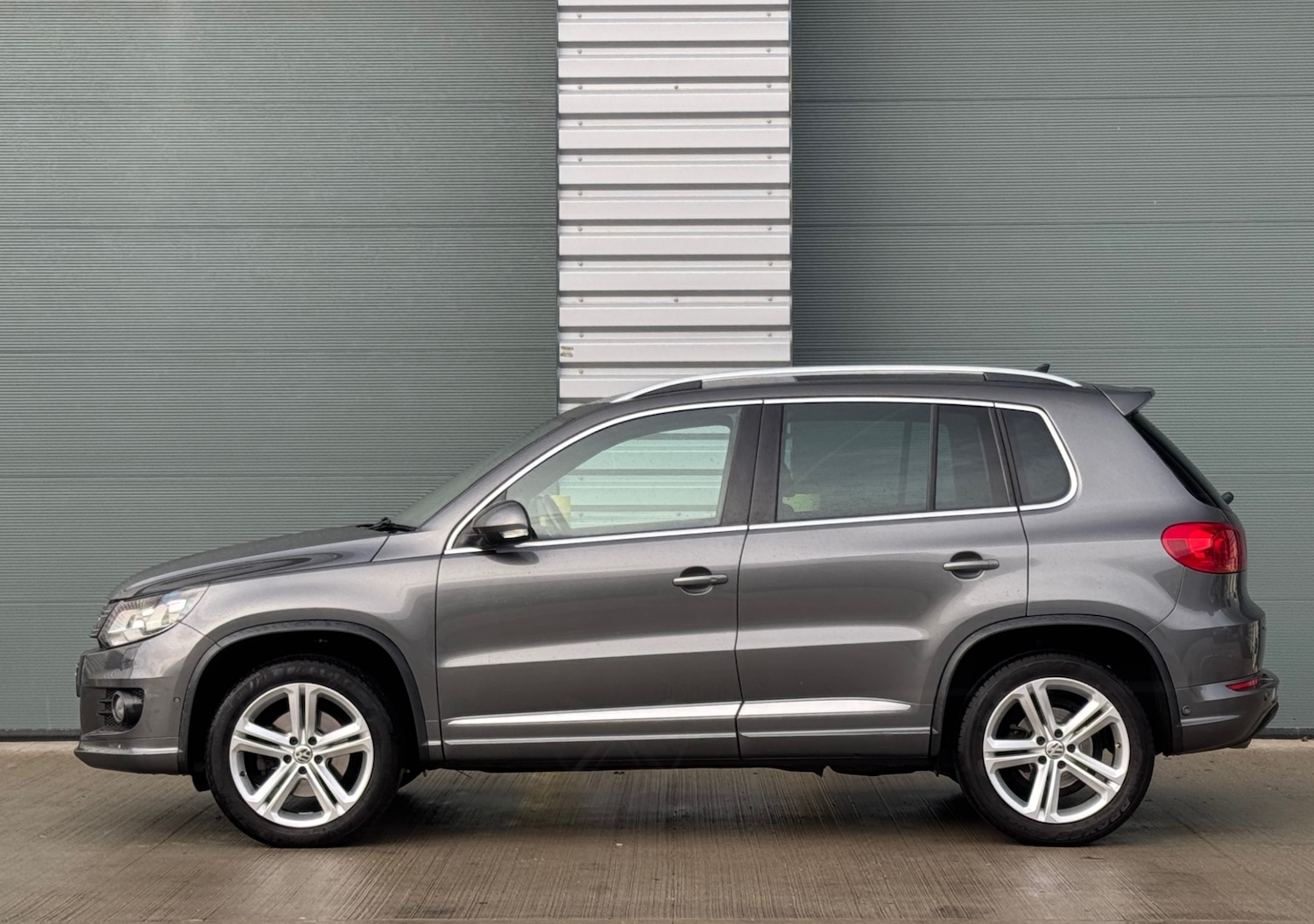 Used Volkswagen Tiguan 2015 for sale - 76859573: Photo 7