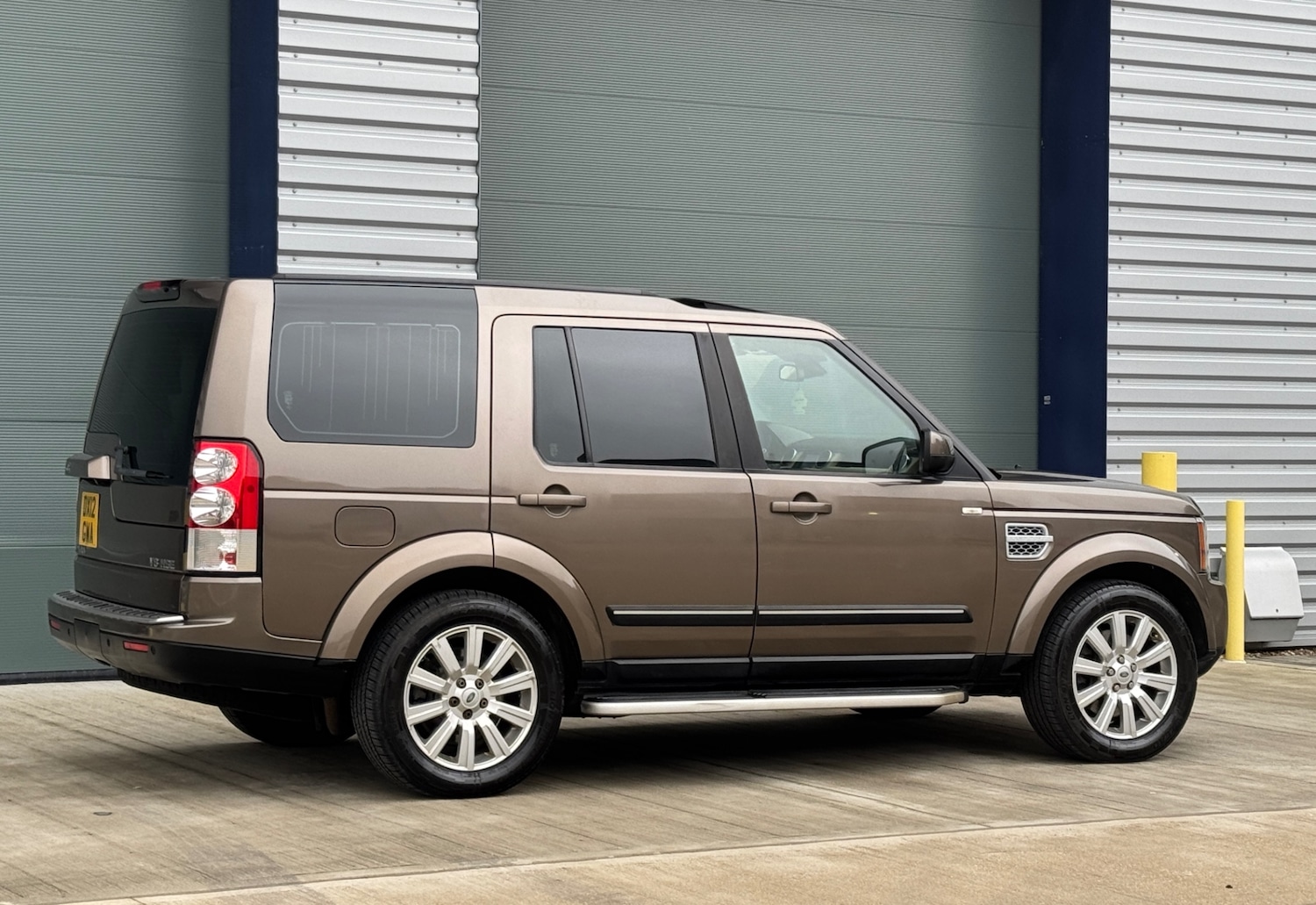 Used Land Rover Discovery 2025 for sale - 77379513: Photo 4