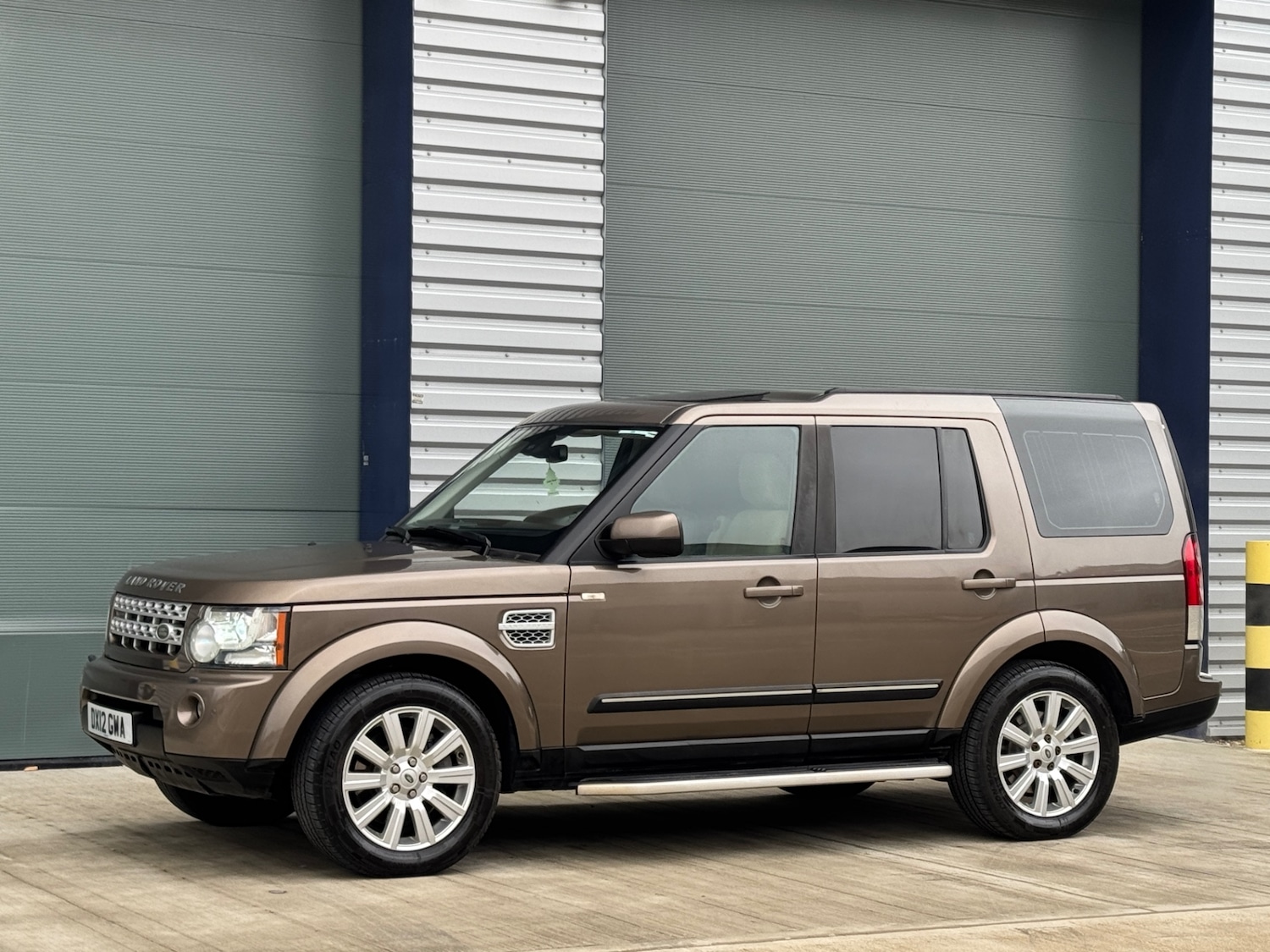 Used Land Rover Discovery 2025 for sale - 77379513: Photo 7