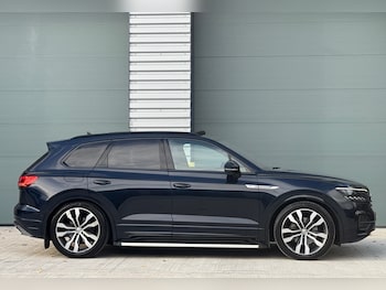 Used Volkswagen Touareg 2018 for sale - 76428652: Photo