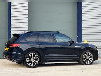 Used Volkswagen Touareg 2018 for sale - 76428652: Photo