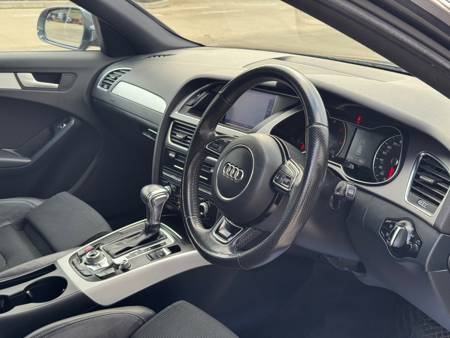 Used Audi A4 2013 for sale - 76987070: Photo 13