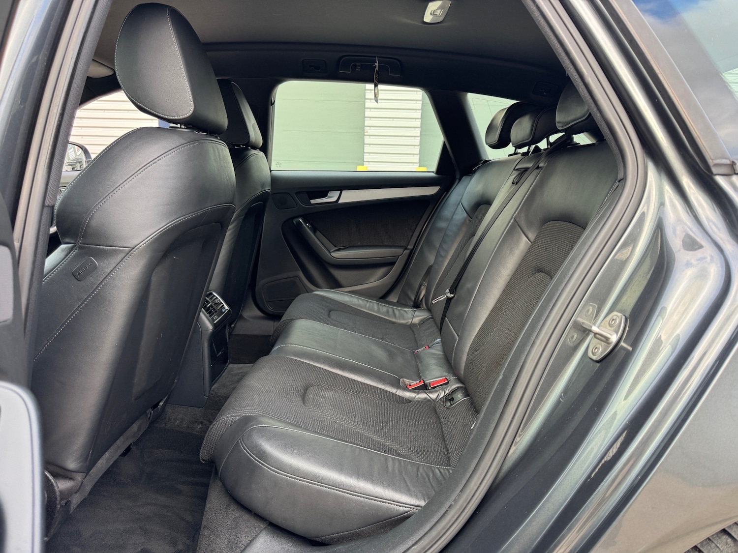 Used Audi A4 2013 for sale - 76987070: Photo 16