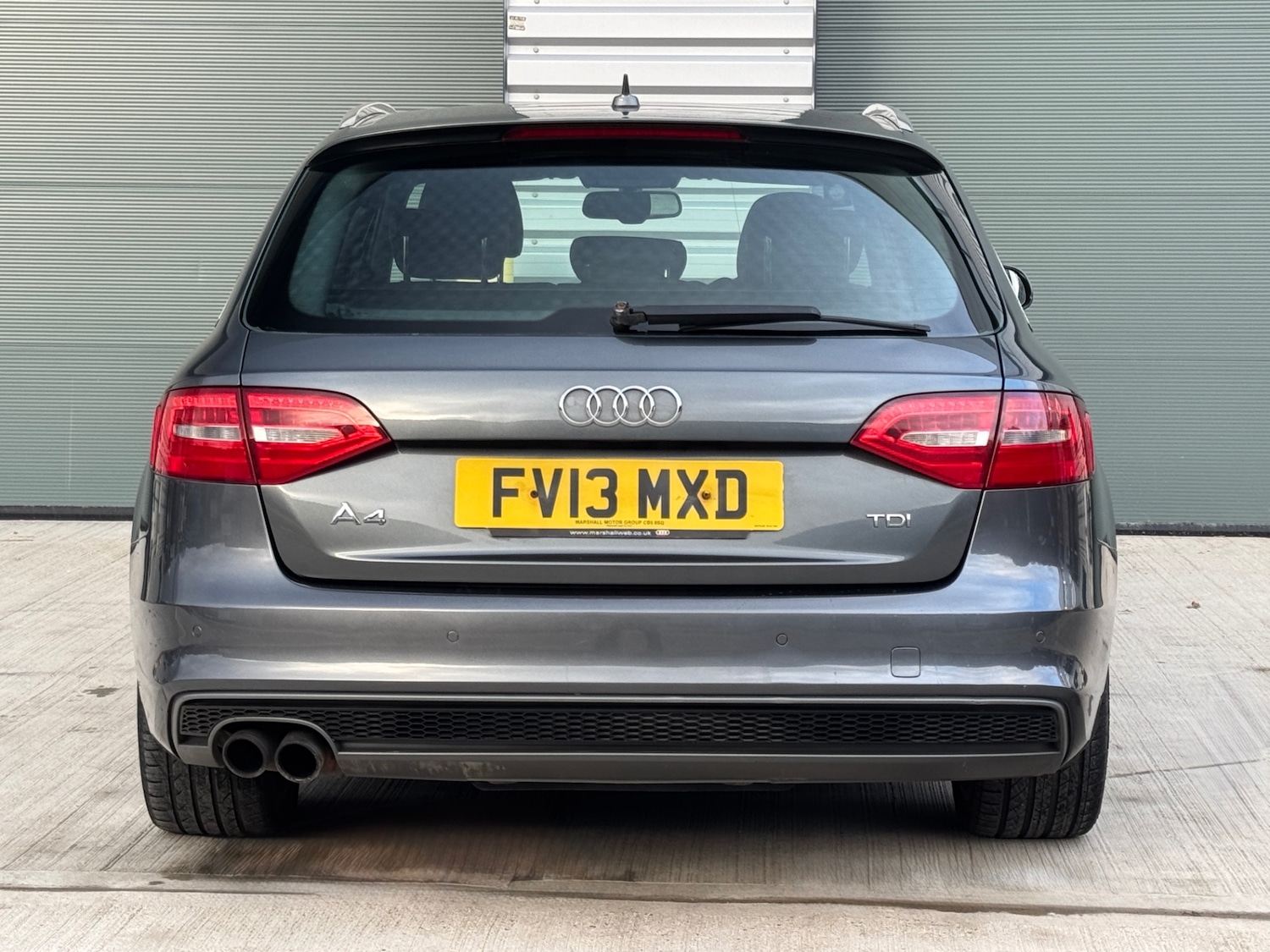 Used Audi A4 2013 for sale - 76987070: Photo 5