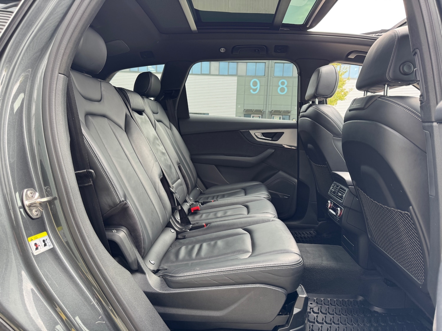 Used Audi SQ7 2016 for sale - 75972600: Photo 23