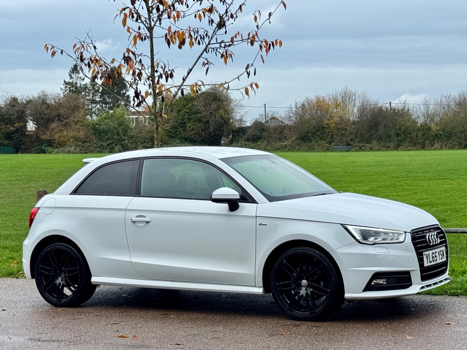 Used Audi A1 2016 for sale - 76565389: Photo 2